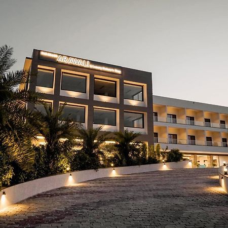 Pride Resort & Convention Center Ranakpur Near Ranakpur Dam Sādri エクステリア 写真