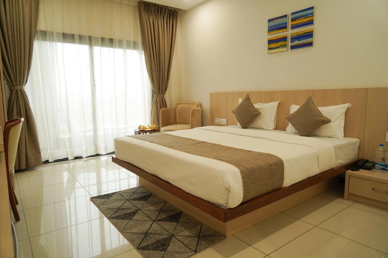 Pride Resort & Convention Center Ranakpur Near Ranakpur Dam Sādri エクステリア 写真