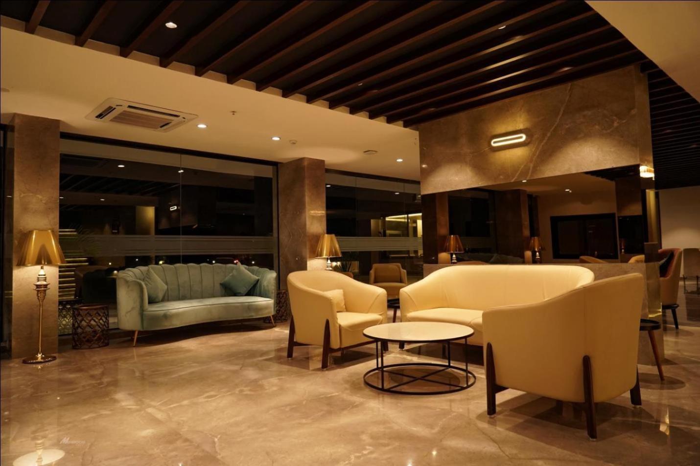 Pride Resort & Convention Center Ranakpur Near Ranakpur Dam Sādri エクステリア 写真